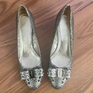 Salvatore Ferragamo Silver Varametal 3cm Pumps